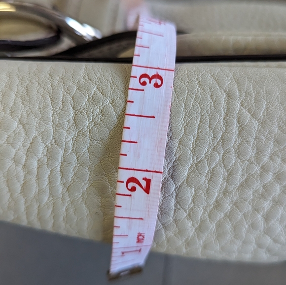 Coach purse - Picture 2 of 10